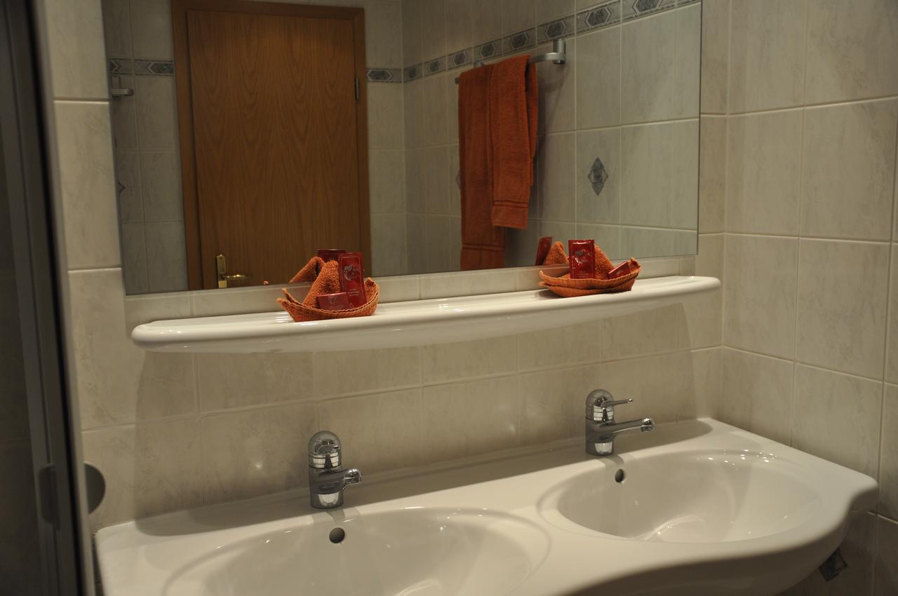 Hotel Loewen Mellingen Habitación foto